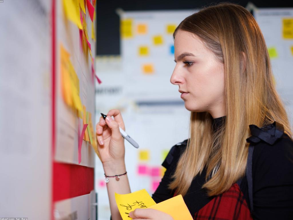 ការបង្កើតម៉ូដែលនៅក្នុងអាជីវកម្ម